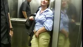 ホ便の失敗による水 女性 向け アダルト ...