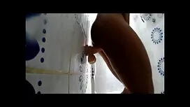 お尻と混乱の中で av 女の子 用