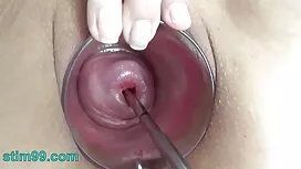 この赤い髪の女の子は彼女の渇きを消す 女 ...