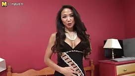 に取り付けられた 女性 向け の av