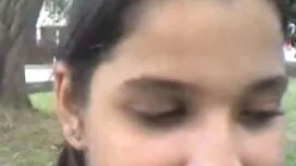 皆は彼らの党に出席するように誘われる。  ...