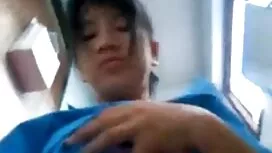 赤いドレスを着て ، 女性 専用 av  ...