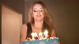 無制限のボスは、従業員を雇います えー  ...