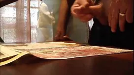 この男は精神科医を見つけるでしょう。 女 ...